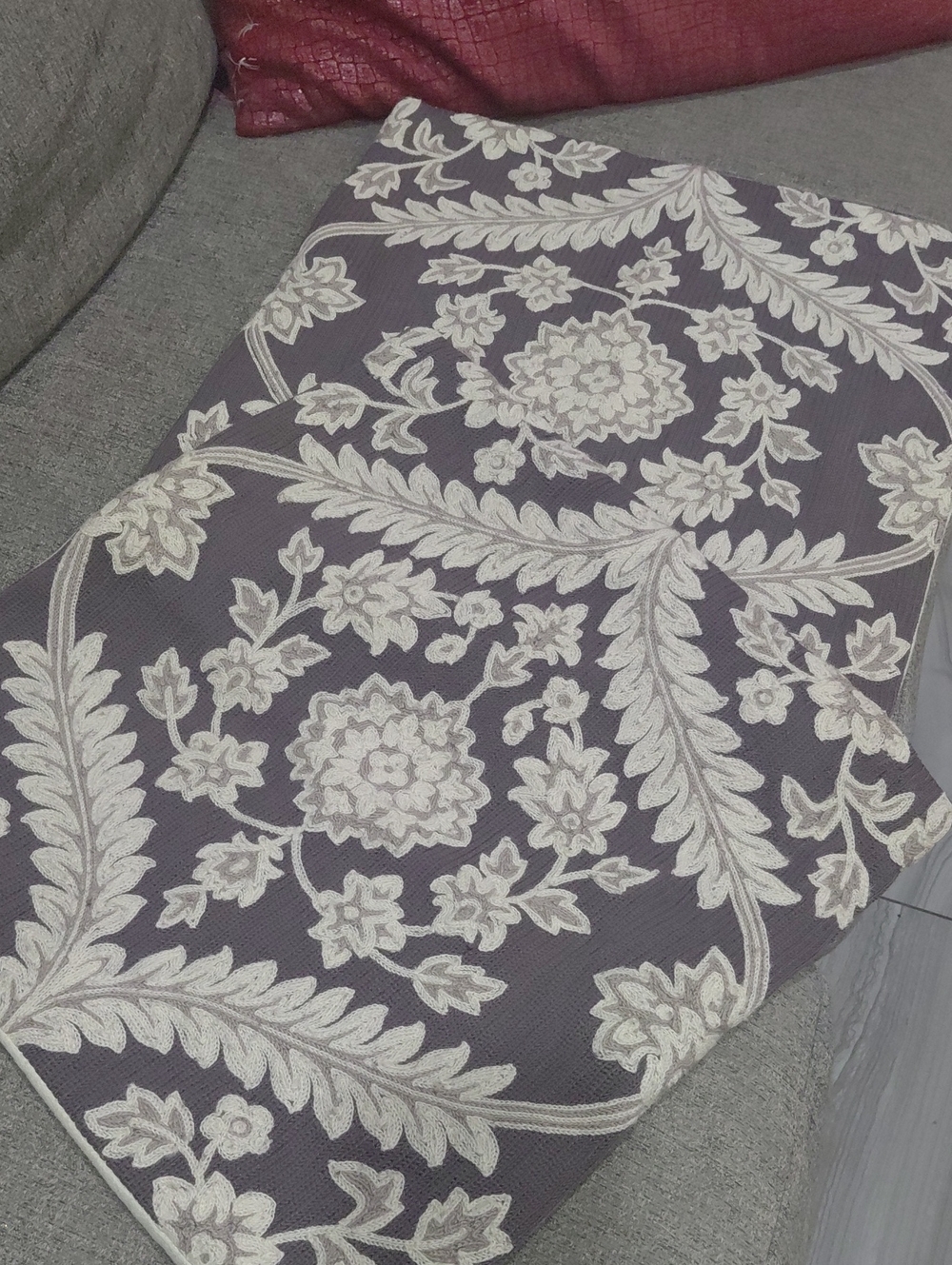 Wool Set Of Two Hande Embroidery - Picture 4 of 12